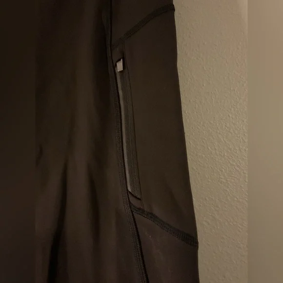 Women’s athleta leggings! - Picture 6 of 11